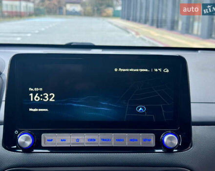 Красный Хендай Kona Electric, объемом двигателя 0 л и пробегом 161 тыс. км за 17999 $, фото 35 на Automoto.ua