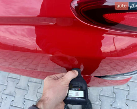 Красный Хендай Kona Electric, объемом двигателя 0 л и пробегом 161 тыс. км за 17999 $, фото 65 на Automoto.ua