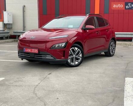 Красный Хендай Kona Electric, объемом двигателя 0 л и пробегом 67 тыс. км за 19999 $, фото 1 на Automoto.ua