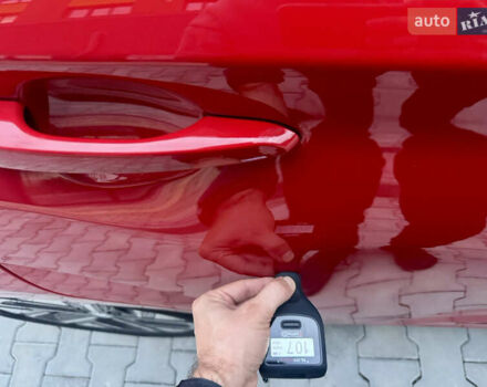 Красный Хендай Kona Electric, объемом двигателя 0 л и пробегом 161 тыс. км за 17999 $, фото 58 на Automoto.ua