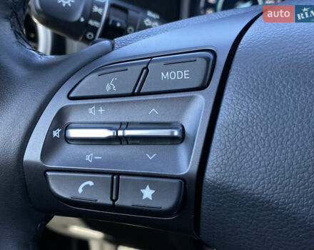 Червоний Хендай Kona Electric, об'ємом двигуна 0 л та пробігом 52 тис. км за 23200 $, фото 45 на Automoto.ua