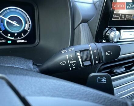 Красный Хендай Kona Electric, объемом двигателя 0 л и пробегом 105 тыс. км за 20200 $, фото 36 на Automoto.ua