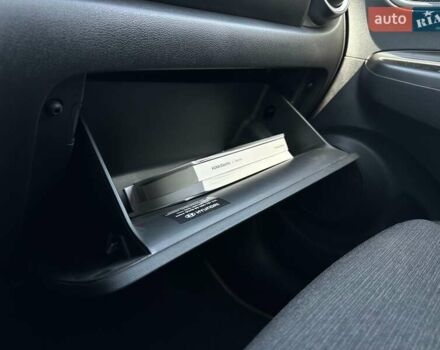 Красный Хендай Kona Electric, объемом двигателя 0 л и пробегом 113 тыс. км за 19900 $, фото 57 на Automoto.ua