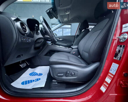 Красный Хендай Kona Electric, объемом двигателя 0 л и пробегом 161 тыс. км за 17999 $, фото 31 на Automoto.ua
