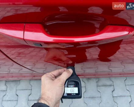 Красный Хендай Kona Electric, объемом двигателя 0 л и пробегом 161 тыс. км за 17999 $, фото 56 на Automoto.ua