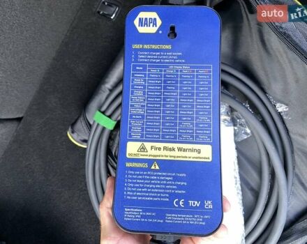 Красный Хендай Kona Electric, объемом двигателя 0 л и пробегом 105 тыс. км за 20200 $, фото 68 на Automoto.ua