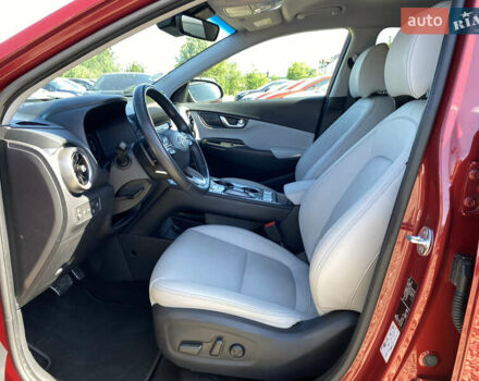 Червоний Хендай Kona Electric, об'ємом двигуна 0 л та пробігом 52 тис. км за 23200 $, фото 33 на Automoto.ua