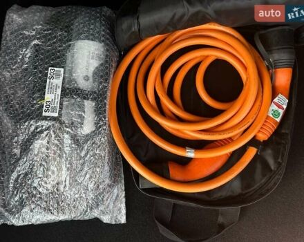 Красный Хендай Kona Electric, объемом двигателя 0 л и пробегом 113 тыс. км за 19900 $, фото 70 на Automoto.ua