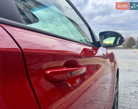 Красный Хендай Kona Electric, объемом двигателя 0 л и пробегом 161 тыс. км за 17999 $, фото 11 на Automoto.ua