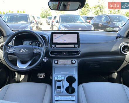 Червоний Хендай Kona Electric, об'ємом двигуна 0 л та пробігом 52 тис. км за 23200 $, фото 3 на Automoto.ua