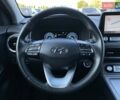 Красный Хендай Kona Electric, объемом двигателя 0 л и пробегом 105 тыс. км за 20200 $, фото 33 на Automoto.ua