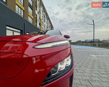 Красный Хендай Kona Electric, объемом двигателя 0 л и пробегом 161 тыс. км за 17999 $, фото 7 на Automoto.ua