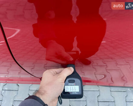 Красный Хендай Kona Electric, объемом двигателя 0 л и пробегом 161 тыс. км за 17999 $, фото 70 на Automoto.ua