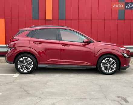 Красный Хендай Kona Electric, объемом двигателя 0 л и пробегом 67 тыс. км за 19999 $, фото 7 на Automoto.ua