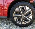 Красный Хендай Kona Electric, объемом двигателя 0 л и пробегом 105 тыс. км за 20200 $, фото 24 на Automoto.ua