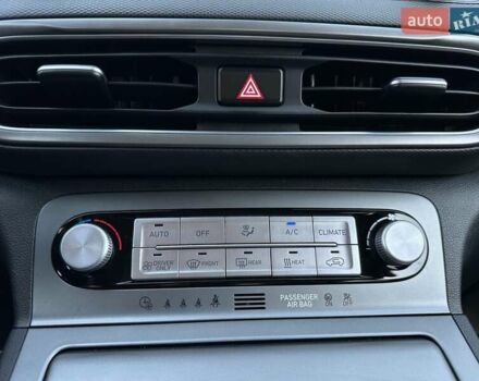 Красный Хендай Kona Electric, объемом двигателя 0 л и пробегом 113 тыс. км за 19900 $, фото 52 на Automoto.ua