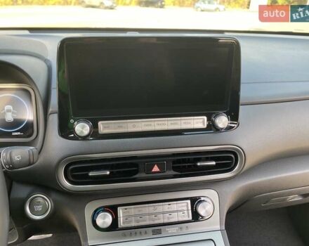 Червоний Хендай Kona Electric, об'ємом двигуна 0 л та пробігом 22 тис. км за 23700 $, фото 55 на Automoto.ua