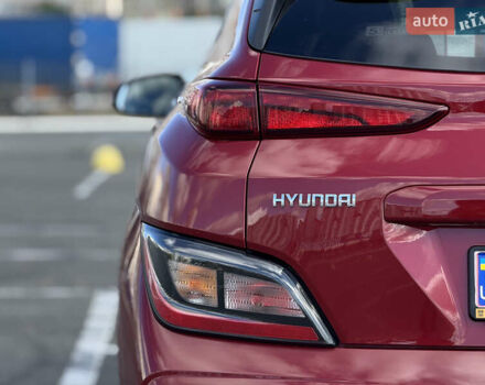 Красный Хендай Kona Electric, объемом двигателя 0 л и пробегом 53 тыс. км за 16900 $, фото 13 на Automoto.ua