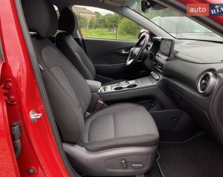 Червоний Хендай Kona Electric, об'ємом двигуна 0 л та пробігом 111 тис. км за 20700 $, фото 76 на Automoto.ua