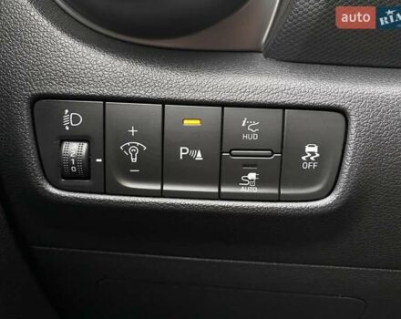 Червоний Хендай Kona Electric, об'ємом двигуна 0 л та пробігом 111 тис. км за 20700 $, фото 35 на Automoto.ua