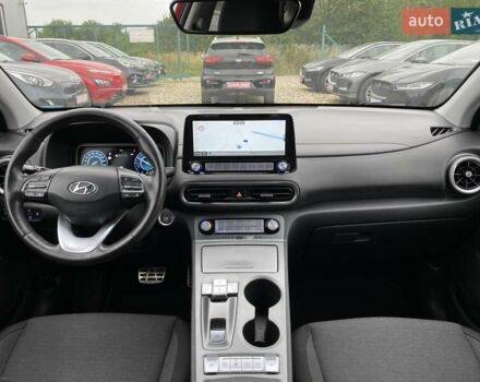 Червоний Хендай Kona Electric, об'ємом двигуна 0 л та пробігом 111 тис. км за 20700 $, фото 37 на Automoto.ua