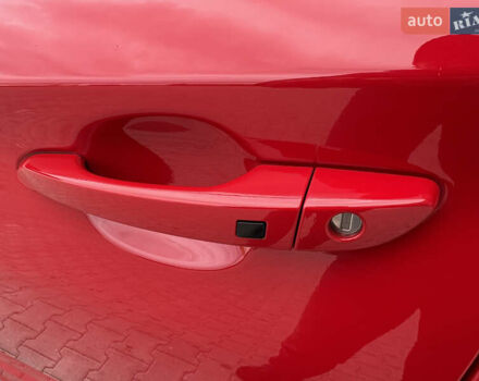 Красный Хендай Kona Electric, объемом двигателя 0 л и пробегом 89 тыс. км за 19799 $, фото 20 на Automoto.ua