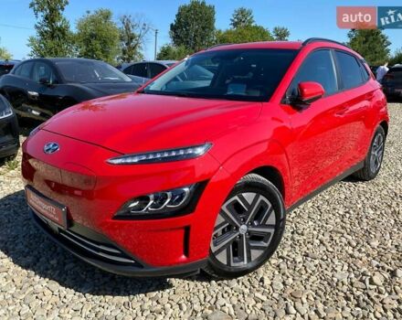 Красный Хендай Kona Electric, объемом двигателя 0 л и пробегом 113 тыс. км за 19950 $, фото 11 на Automoto.ua