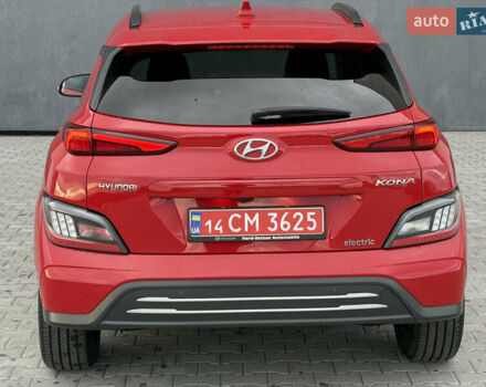 Красный Хендай Kona Electric, объемом двигателя 0 л и пробегом 89 тыс. км за 19799 $, фото 5 на Automoto.ua