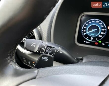 Красный Хендай Kona Electric, объемом двигателя 0 л и пробегом 117 тыс. км за 19200 $, фото 38 на Automoto.ua