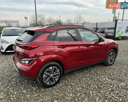 Красный Хендай Kona Electric, объемом двигателя 0 л и пробегом 51 тыс. км за 17999 $, фото 13 на Automoto.ua