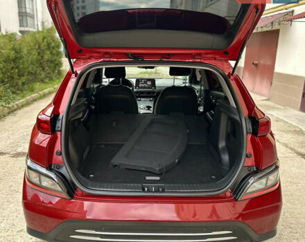 Красный Хендай Kona Electric, объемом двигателя 0 л и пробегом 84 тыс. км за 16950 $, фото 47 на Automoto.ua