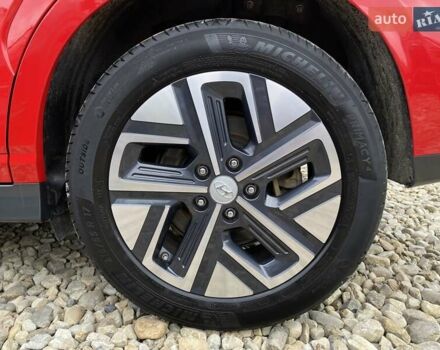 Червоний Хендай Kona Electric, об'ємом двигуна 0 л та пробігом 111 тис. км за 20700 $, фото 27 на Automoto.ua