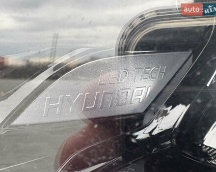 Красный Хендай Kona Electric, объемом двигателя 0 л и пробегом 89 тыс. км за 19799 $, фото 35 на Automoto.ua