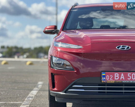 Красный Хендай Kona Electric, объемом двигателя 0 л и пробегом 53 тыс. км за 16900 $, фото 9 на Automoto.ua