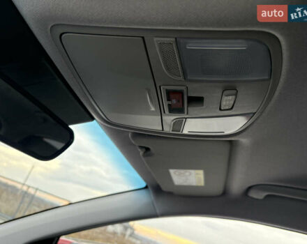 Красный Хендай Kona Electric, объемом двигателя 0 л и пробегом 89 тыс. км за 19799 $, фото 61 на Automoto.ua