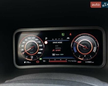 Красный Хендай Kona Electric, объемом двигателя 0 л и пробегом 117 тыс. км за 19200 $, фото 64 на Automoto.ua