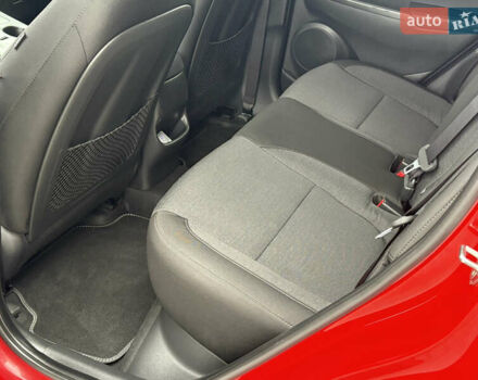 Красный Хендай Kona Electric, объемом двигателя 0 л и пробегом 89 тыс. км за 19799 $, фото 44 на Automoto.ua