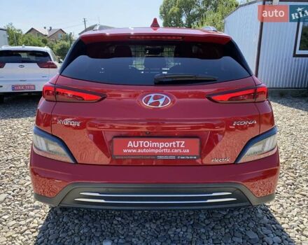 Красный Хендай Kona Electric, объемом двигателя 0 л и пробегом 113 тыс. км за 19950 $, фото 14 на Automoto.ua