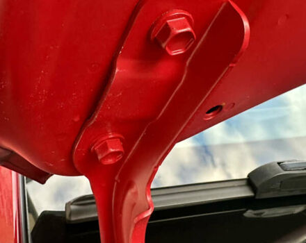 Красный Хендай Kona Electric, объемом двигателя 0 л и пробегом 84 тыс. км за 16950 $, фото 55 на Automoto.ua