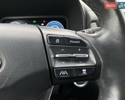 Червоний Хендай Kona Electric, об'ємом двигуна 0 л та пробігом 111 тис. км за 20700 $, фото 4 на Automoto.ua