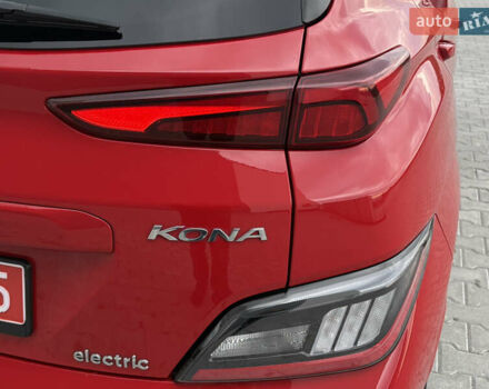 Красный Хендай Kona Electric, объемом двигателя 0 л и пробегом 89 тыс. км за 19799 $, фото 31 на Automoto.ua