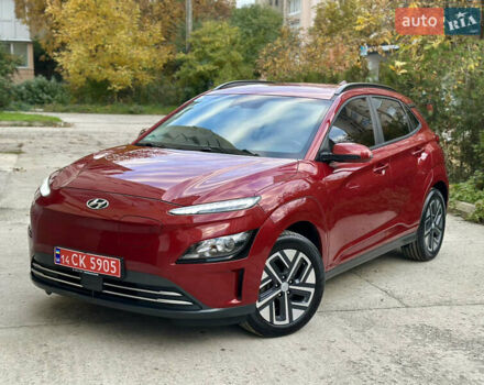 Красный Хендай Kona Electric, объемом двигателя 0 л и пробегом 84 тыс. км за 16950 $, фото 13 на Automoto.ua