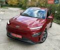 Красный Хендай Kona Electric, объемом двигателя 0 л и пробегом 84 тыс. км за 16950 $, фото 1 на Automoto.ua