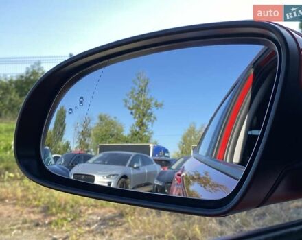 Красный Хендай Kona Electric, объемом двигателя 0 л и пробегом 113 тыс. км за 19950 $, фото 10 на Automoto.ua