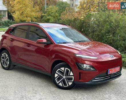 Красный Хендай Kona Electric, объемом двигателя 0 л и пробегом 84 тыс. км за 16950 $, фото 29 на Automoto.ua