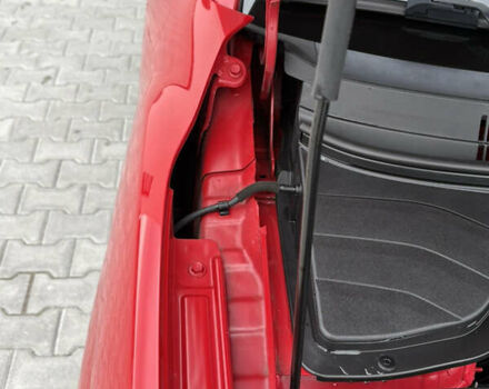 Красный Хендай Kona Electric, объемом двигателя 0 л и пробегом 89 тыс. км за 19799 $, фото 80 на Automoto.ua