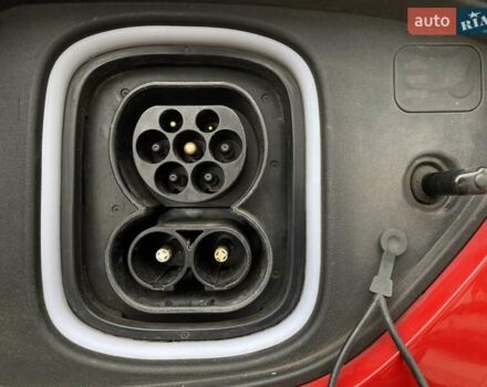 Червоний Хендай Kona Electric, об'ємом двигуна 0 л та пробігом 111 тис. км за 20700 $, фото 20 на Automoto.ua