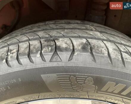 Червоний Хендай Kona Electric, об'ємом двигуна 0 л та пробігом 111 тис. км за 20700 $, фото 28 на Automoto.ua