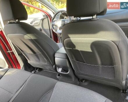 Червоний Хендай Kona Electric, об'ємом двигуна 0 л та пробігом 22 тис. км за 23700 $, фото 44 на Automoto.ua