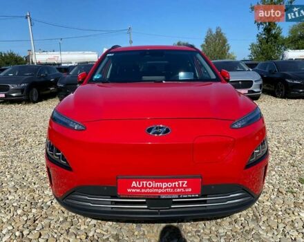 Красный Хендай Kona Electric, объемом двигателя 0 л и пробегом 113 тыс. км за 19950 $, фото 18 на Automoto.ua